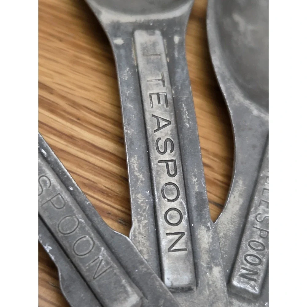 Vintage Aluminum Metal Nesting Oval Measuring Spoons With Ring US Std Set of 4
